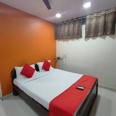 Hotel Golden Arch Bengaluru Kültér fotó