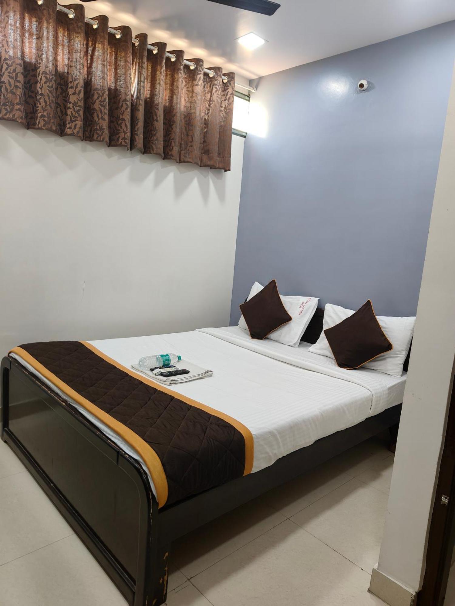 Hotel Golden Arch Bengaluru Kültér fotó